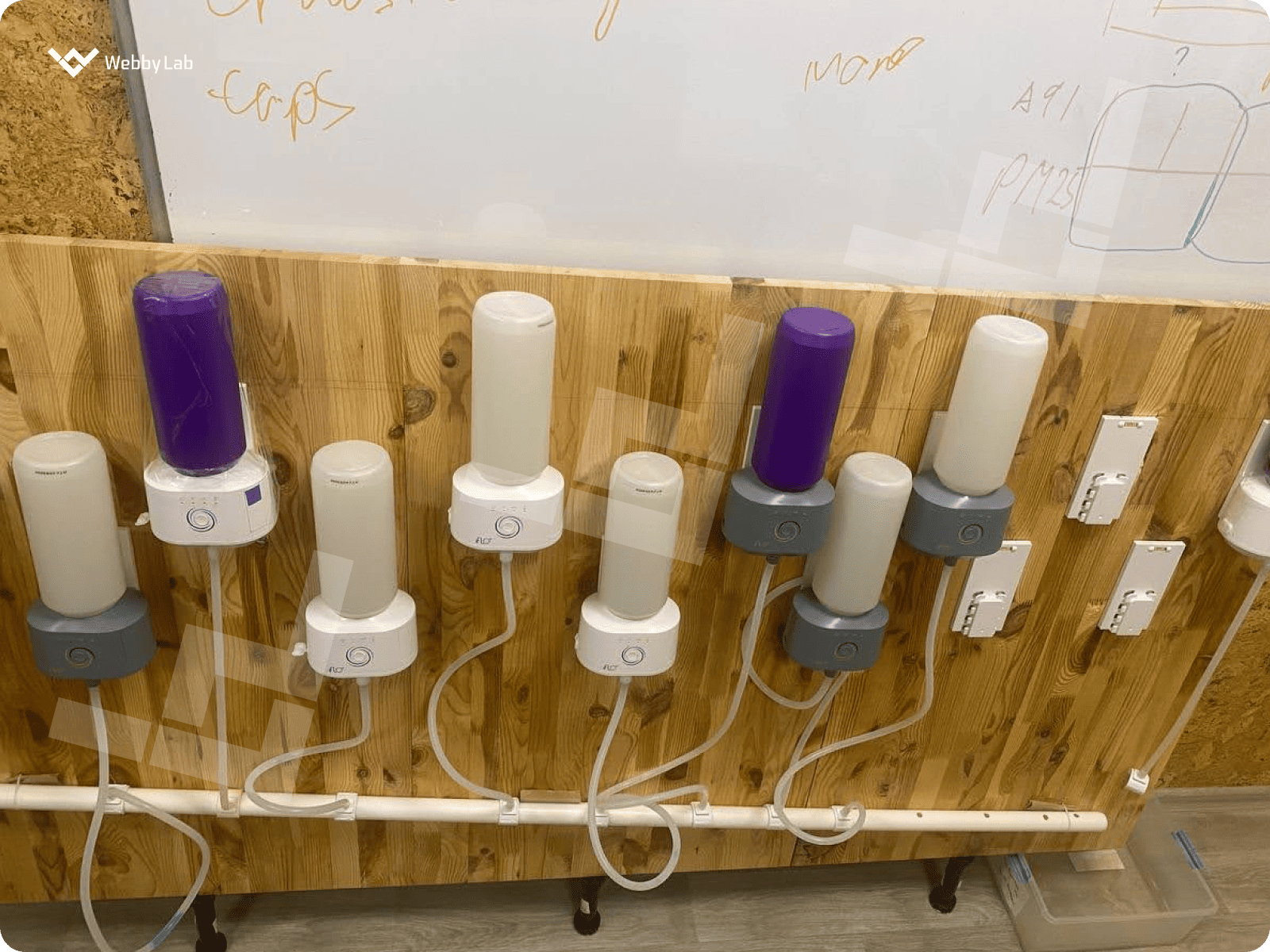 A demo stand for testing IoT devices, namely A/C cleaners